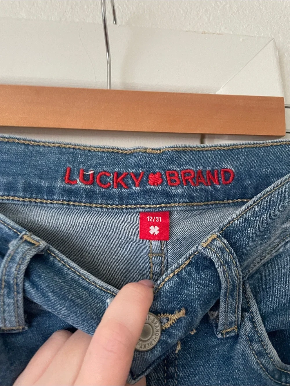 Lucky Brand classic straight
